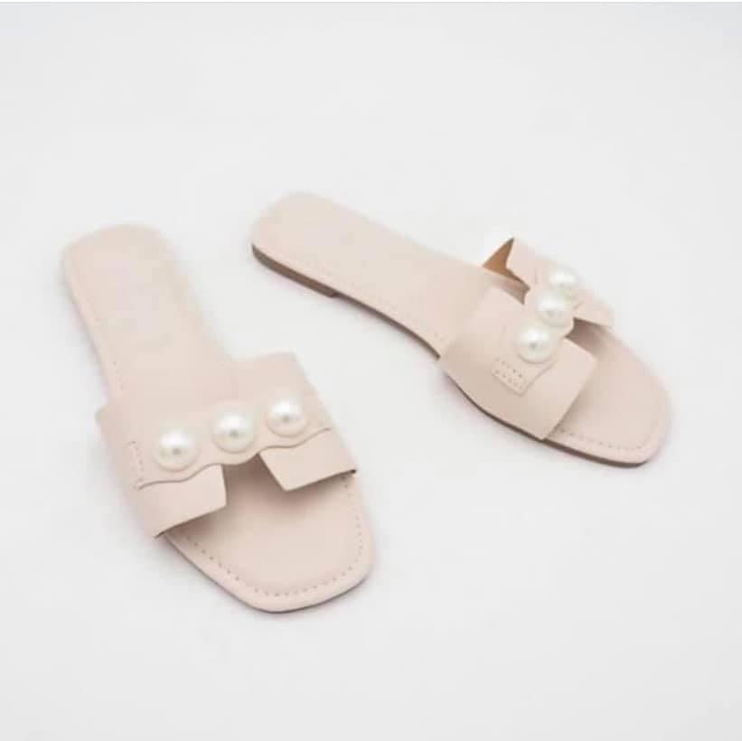 CREAM PEARL SANDALS