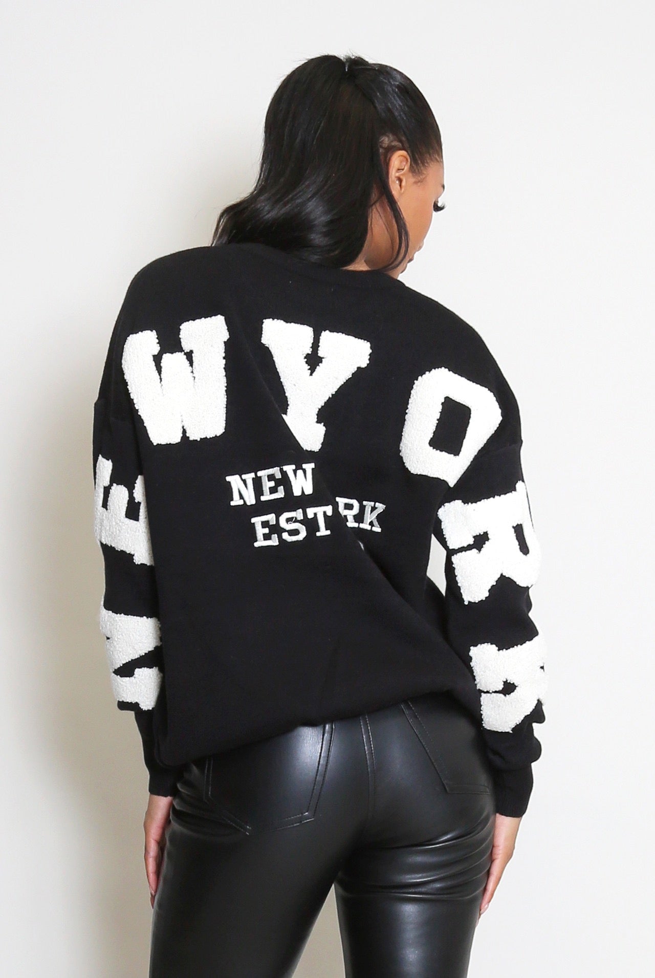 NEW YORK EMBOSSED JUMPER